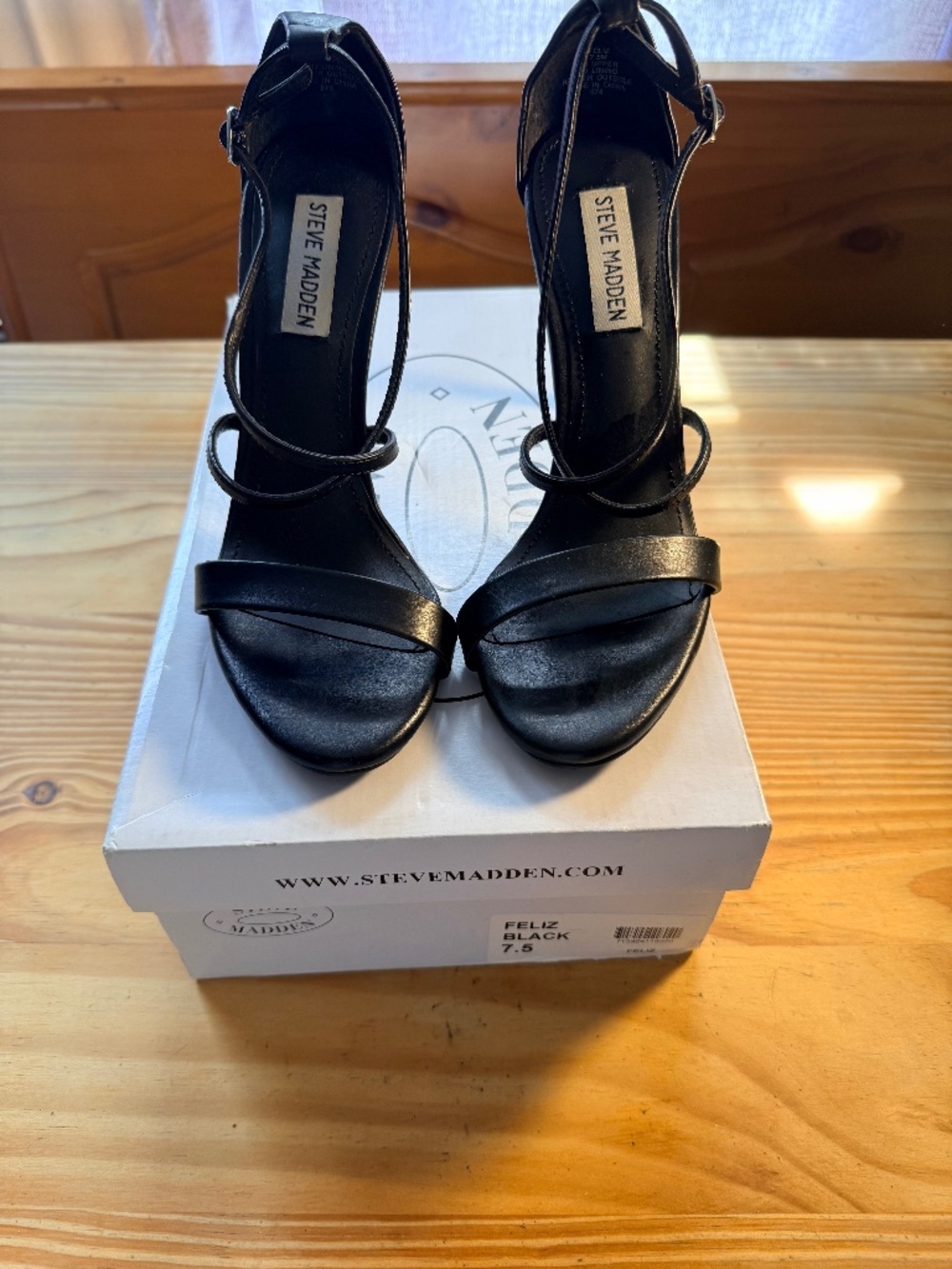 Steve Madden strappy dress sandals size 7.5